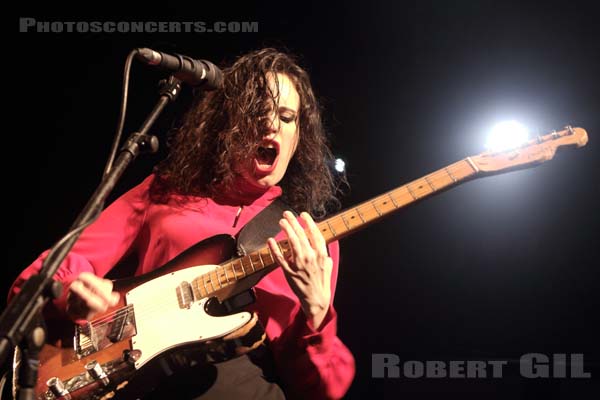 ANNA CALVI - 2019-04-04 - PARIS - Trabendo - 